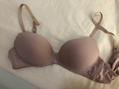 发货速度挺快的.尺码穿着合适.内里棉料。