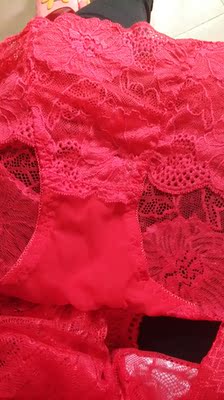 好是挺好的，只是有点太过于性感了。我有点接受不了。