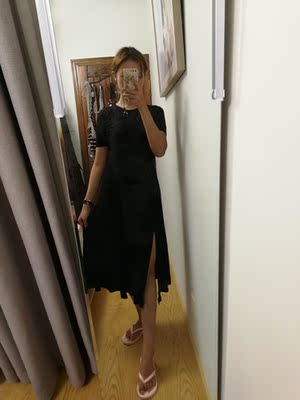 叉没有图片开的高，裙子长度比想象要断。要是到脚踝就完美了。 面料非常舒服