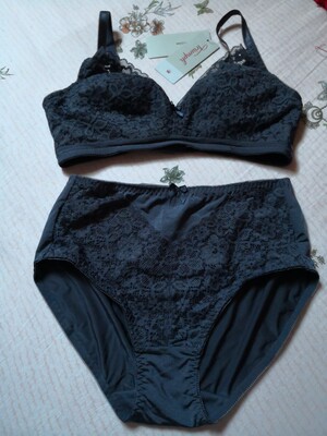 一直穿黛安芬挺好的，舒服质量也好。