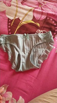 内裤性感蕾丝花边，内内弹力很棒，洗了还不掉色，包装也精致，物流很快。