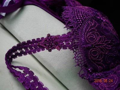 奢华刺绣，感受大品牌的细致入微，第一次体验阳台杯款式，钻石般闪亮，超赞！