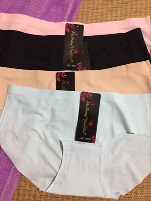 今天拿到货就试了试,正好,布料很薄,很滑,摸上去很舒服 今天拿到货就试了试,正好,布料很薄,很滑,摸上去很舒服