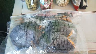 收到货很满意,试穿了一下正适合,也很舒服 型特别正 收到货很满意,试穿了一下正适合,也很舒服 型特别正