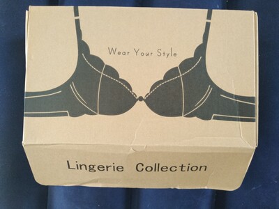 超喜欢他们家包装，很有心意，而且内衣款式真的很美啊啊啊啊啊啊啊小胸穿起来舒服爆了