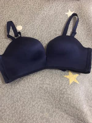 质量很好，这一款式相对比较厚一点点