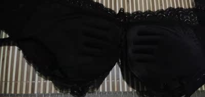 内衣样式很不错好看又性感，穿着也很舒服，满意，以后买内衣就你家了