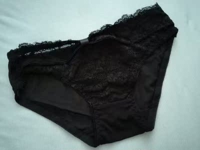 【购物评论】荷韵阁的内衣很棒..价格实惠..设计时尚..质量好..各种蕾丝前扣美背文胸...600多款任你选..已经在这家店买过很多次内衣..每次发朋友圈朋友们都说好看..表示想买..内衣就选荷韵阁你值得拥有..