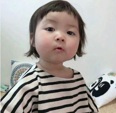 内内穿上真的很舒服，刚拿到的时候还怕小了穿不上，试了才觉得刚刚，很舒服，也比较透气，适合现在的天气穿，我比较喜欢这种小点并且薄薄的内衣，感觉穿上比较自在，嘻嘻嘻嘻嘻嘻嘻