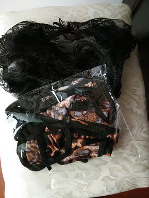 衣服质量不错，物流也很快，还送了小礼物