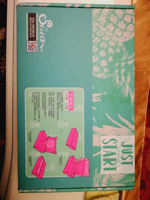 本来以为大了  发现后边是可调的  非常合适  显得胸超级大  好看好看  包装都很好  还赠送了毛巾和防水袋