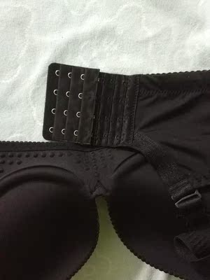 还行  就是买得有点小  买了一个加长扣  或许我应该买大一个罩杯