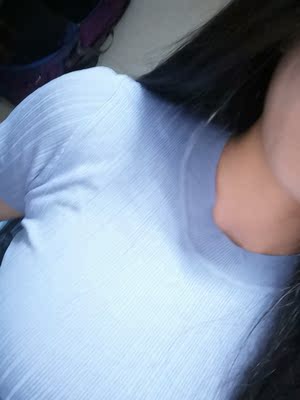 好穿   小胸可以穿     很舒服的    无痕的   买了很多次了  很舒服又不怕没料   效果看一下   支持