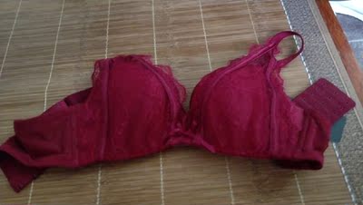 到手，就迫不期待试穿了，穿上很舒服，很满意，就认准这家店，继续合作下去