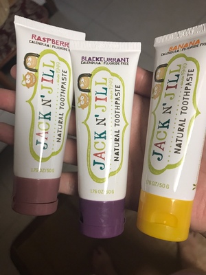 宝宝一直用这个牌子的牙膏，正品！