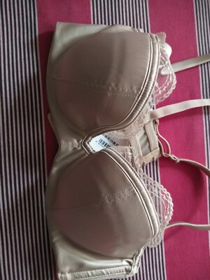 此用户没有填写评价。 此用户没有填写评价。