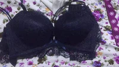 宝贝收到了，是无钢圈系列的，穿上很舒服很合身，聚拢效果也特别好，洗了也没掉色不起球，个人觉得好