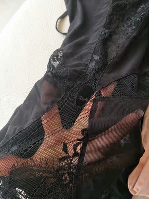 一次性买了两款,黑色款收到就是烂的,哎!说好检查好发货的,这什么嘛,失望的一次购物 一次性买了两款,黑色款收到就是烂的,哎!说好检查好发货的,这什么嘛,失望的一次购物