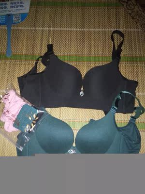 塑形好，不掉肩带，不掉色，性价比好，建议购买