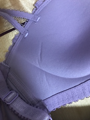 太差了 第一次发来就这样 然后换货……结果比第一次还糟糕 ……😒客服就是一条宗旨 不喜欢就退……要么6块钱补贴……呵呵 我的时间就是6块钱??? 太差了 第一次发来就这样 然后换货……结果比第一次还糟糕 ……😒客服就是一条宗旨 不喜欢就退……要么6块钱补贴……呵呵 我的时间就是6块钱???