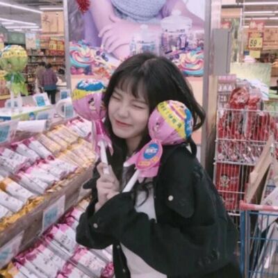 以前在天猫淘宝上买东西，都是系统自动好评，花了有好多好多钱，后来才知道淘宝评论得积分可以涨淘气值时，才知道评论的重要性，所以以后无论买什么东西，我都先把这段话复制粘贴下来，然后再写宝贝评论，没错，评论80个字以上就可以获得50个积分。