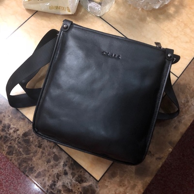 真实使用感受法兰穆勒男包怎么样,质量差不差呢,亲身使用经历曝光