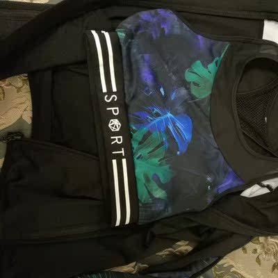 终于不用再退货了 我已经买健身服退了三家的货了!这家的衣服质量没说的 留下了 穿起来很漂亮!以后就在她家买了! 终于不用再退货了 我已经买健身服退了三家的货了!这家的衣服质量没说的 留下了 穿起来很漂亮!以后就在她家买了!