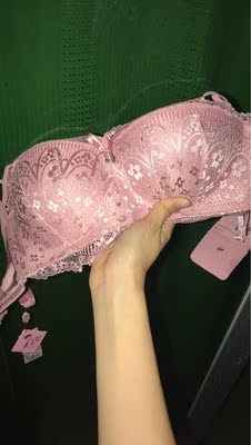 很舒服,很聚拢哦,适合小胸妹妹 很舒服,很聚拢哦,适合小胸妹妹