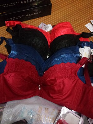 此用户没有填写评价。 此用户没有填写评价。