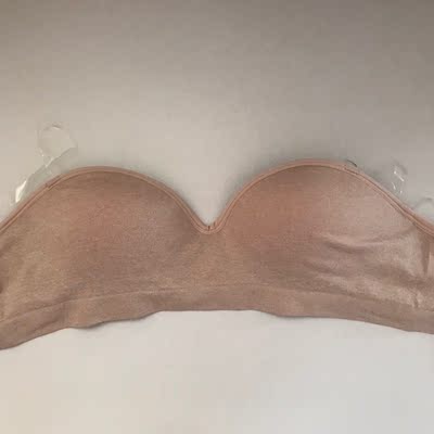 穿起来很舒服！ 质量非常好，与卖家描述的完全一致，非常满意,真的很喜欢，完全超出期望值，发货速度非常快，包装非常仔细、严实，物流公司服务态度很好，运送速度很快，很满意的一次购物