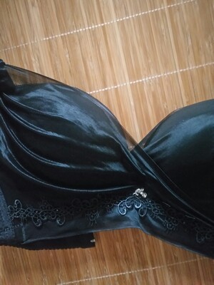 已经是回头客了，介绍了很多朋友来这边买！这次趁着618活动，又入手了两件，连同同事的两件！这次的两件比之前的两件还好穿！去年的两件都还没有变形！就是有点跑杯&hellip;&hellip;总之很满意！希望继续保持啊！以后内衣就这家买了！总算找到合适自己的内衣店了&hellip;&hellip;