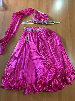 描述一样，只是布料比较薄。送到就刮到了。不过性比价还是很高的。好评