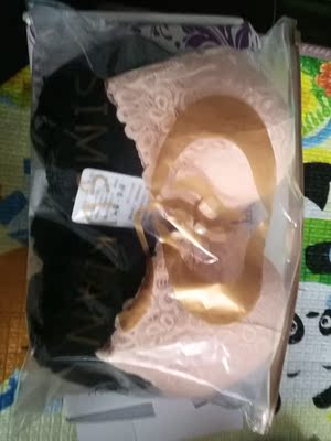 真的很不错哦，服务也很到位，试穿了一下，很软很舒服的感觉，赞