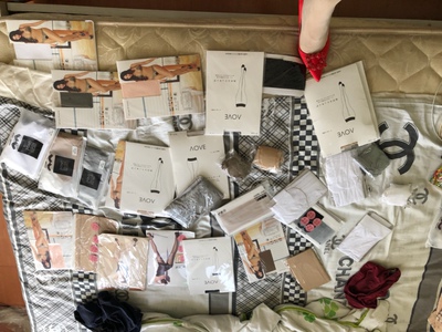 已经是蜜蜂家的忠实粉丝了 一次性在蜜蜂家买了30。几条袜子 服务很好 老公今天回来会不会两眼冒绿光 嘻嘻嘻 已经做好准备了 高跟鞋也都选好了 今晚老公又要折腾我了 已经是蜜蜂家的忠实粉丝了 一次性在蜜蜂家买了30。几条袜子 服务很好 老公今天回来会不会两眼冒绿光 嘻嘻嘻 已经做好准备了 高跟鞋也都选好了 今晚老公又要折腾我了