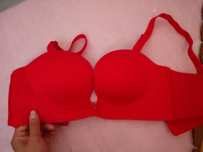 个人特别喜欢红色，在这家买了3件红色的了，不掉色，聚拢舒服，很喜欢，下回有需要还会再来的