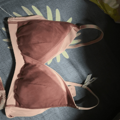 终于等到了,面料贴身特别舒适,又是调整型内衣,又聚拢,无钢圈的有没有约束感,哺乳期都可以穿的,简直不要太棒!终于等到你了,是我想要的手感很舒服,聚拢效果很好👍洗了没有褪色也没有变形质量相当的不错,很好的一次购物,下次还会再来的,喜欢喜欢😘什么宝藏内衣啊!!!颜值太高了吧!穿起来也超级舒服的,而且很适合我这种小胸啊!穿起来很舒服,手感很好,卖家推荐的码数也很合适。下次还会在来购买!简直太完美了,穿着舒适又好看质量非常好,很舒适,尺码也合适,很值得穿上了就是仙女,颜值超高,而且穿着舒服。好评,会回购的。一套不错,穿着很漂亮哦颜值超级高,试穿了一下,挺舒服的,nice!!!!!而且物流还很快刚收到货就发现年货节降价还有8,很舒适,质量好,聚拢效果好,尺码很好,颜色挺正,划算,快递不错,效果不错,做工很赞,服务态度好 终于等到了,面料贴身特别舒适,又是调整型内衣,又聚拢,无钢圈的有没有约束感,哺乳期都可以穿的,简直不要太棒!终于等到你了,是我想要的手感很舒服,聚拢效果很好👍洗了没有褪色也没有变形质量相当的不错,很好的一次购物,下次还会再来的,喜欢喜欢😘什么宝藏内衣啊!!!颜值太高了吧!穿起来也超级舒服的,而且很适合我这种小胸啊!穿起来很舒服,手感很好,卖家推荐的码数也很合适。下次还会在来购买!简直太完美了,穿着舒适又好看质量非常好,很舒适,尺码也合适,很值得穿上了就是仙女,颜值超高,而且穿着舒服。好评,会回购的。一套不错,穿着很漂亮哦颜值超级高,试穿了一下,挺舒服的,nice!!!!!而且物流还很快刚收到货就发现年货节降价还有8,很舒适,质量好,聚拢效果好,尺码很好,颜色挺正,划算,快递不错,效果不错,做工很赞,服务态度好