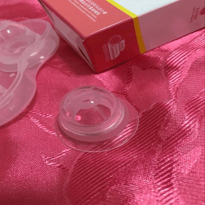 一体化的很方便，材质也很好，物流挺快的。吸力挺大的，好好弄也不错，我会坚持用的，希望有所效果吧！想买的亲们可以试试哦！东西收到了，硅胶材质柔软又耐用，消毒清洗也很方便，搭配独立的收纳盒卫生方便携带。用过一次感觉还行，过段时间在回来追评收到了宝贝很好，还有独立的一个小盒子装着，物流包装的也很好的外面看不出是什么,质量很好,快递不错,包装很好,态度不错,性价比很高