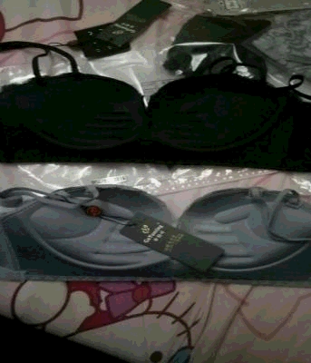 内衣质量很好，款式好看，穿着舒服型好，价格实惠满意，还会再来。内衣穿着合适，尺码标准，穿着也很舒服，质量做工都不错。很喜欢这个颜色，实物颜色很正的，没有色差，很满意！！内衣收到了，实物很美，穿上身聚拢效果很好。质量特别好，物美价廉，颜色也很好看(??&omega;??)??内衣穿了几天才来评价，穿着很舒服，没有束缚感，尺码也很合适，很满意哈穿上很舒服，不会有嘞的感觉，卖家服务很贴心，物流很快。很满意这次购物，会回购的！内衣非常不错，款式我喜欢，颜色很漂亮，没有色差，大小合适，穿着舒服，，不走位，，，价格亲民，值得购买，，，，质量超赞，肤色，没有色差，而且价格比较便宜，聚拢效果很好！快递很快，质量一如既往的好，推荐给同事，都说太值了，都一人买一件了