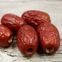Xinjiang Ruoqiang seedless de-nucleated hollow red dates gray dates walnut milk dates red dates 500 grams non-Hetian