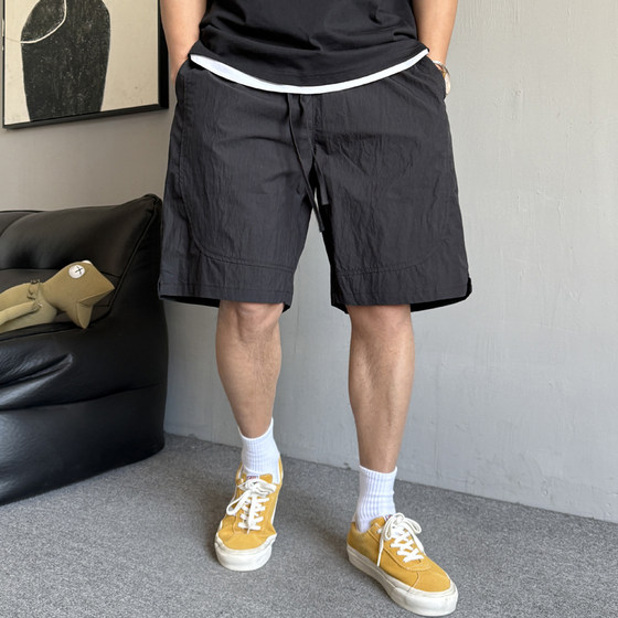 Summer American casual and handsome outdoor thin fast-drying sports shorts men's loose drawstring fitness five-point pants trendy brand
Summer American casual and handsome outdoor thin fast-drying sports shorts men's loose drawstring fitness five-point pants trendy brand