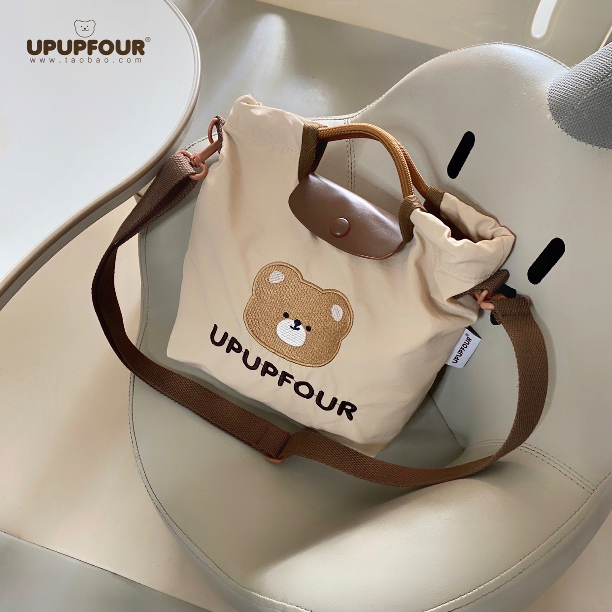 upupfour original Korea ins embroidery light single shoulder handheld foldable large capacity embroidery mommy bag-Taobao