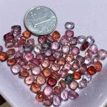 Special price light color fire bright good 76 grains of Myanmar natural smear without burning color spinel inlaid bare stone egg surface