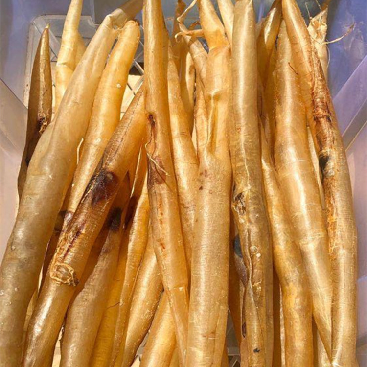 这个鱼胶比较厚实厚身100克装一份,大概有4条【保质期限】常温密封