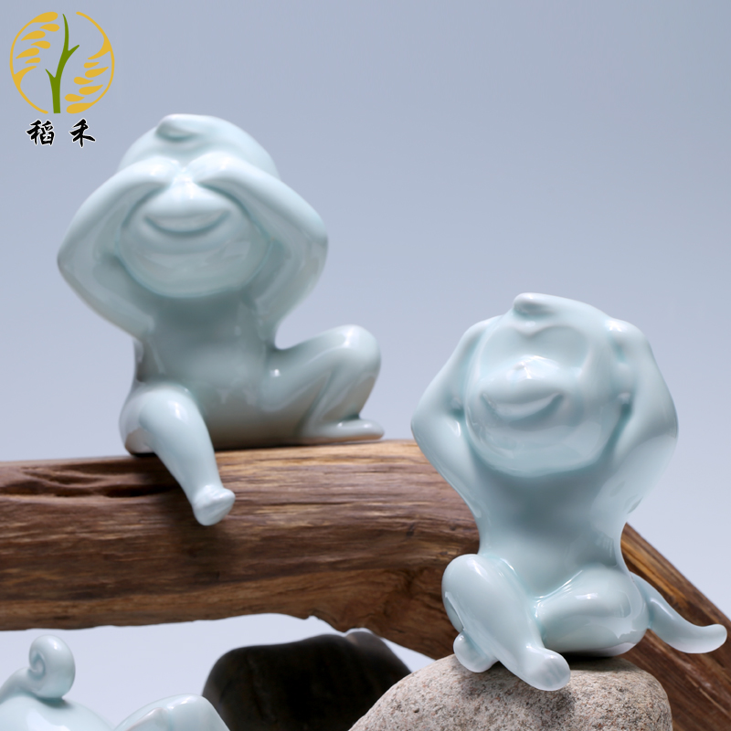 Clearance creative ceramic handicraft celadon four monkeys contracted home sitting room adornment is placed special gifts