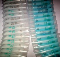 Xinjiang Urumqi pull paper Edge Hotel hotel supplies napkin sanitary roll paper Bottle shampoo shower gel