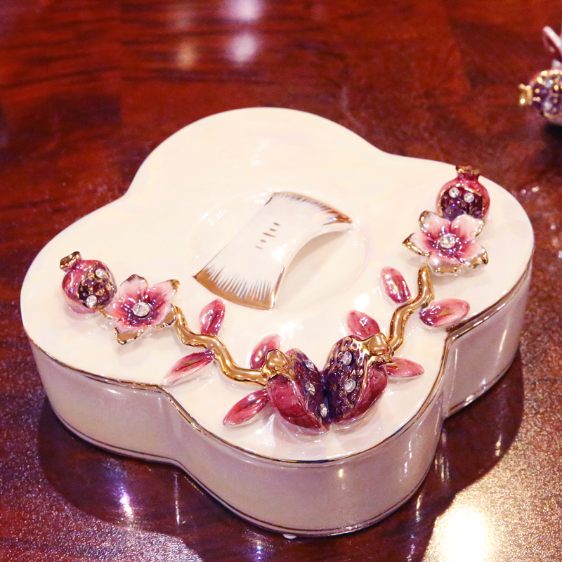 European ceramic creative fashion dried fruit dried fruit tray box frame with cover multi - purpose wedding candy dish of fruit