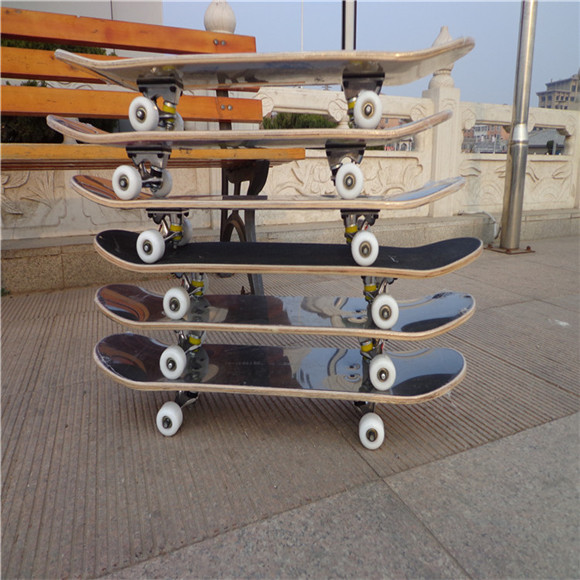 正品四轮滑板双翘板公路刷街成人儿童4轮滑板专业枫木滑板车