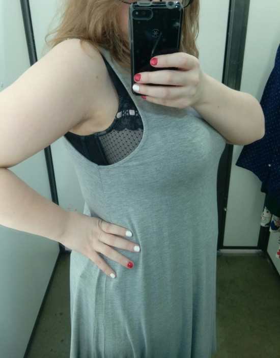 小胸女生不懂的痛 你们可以偷着乐吧