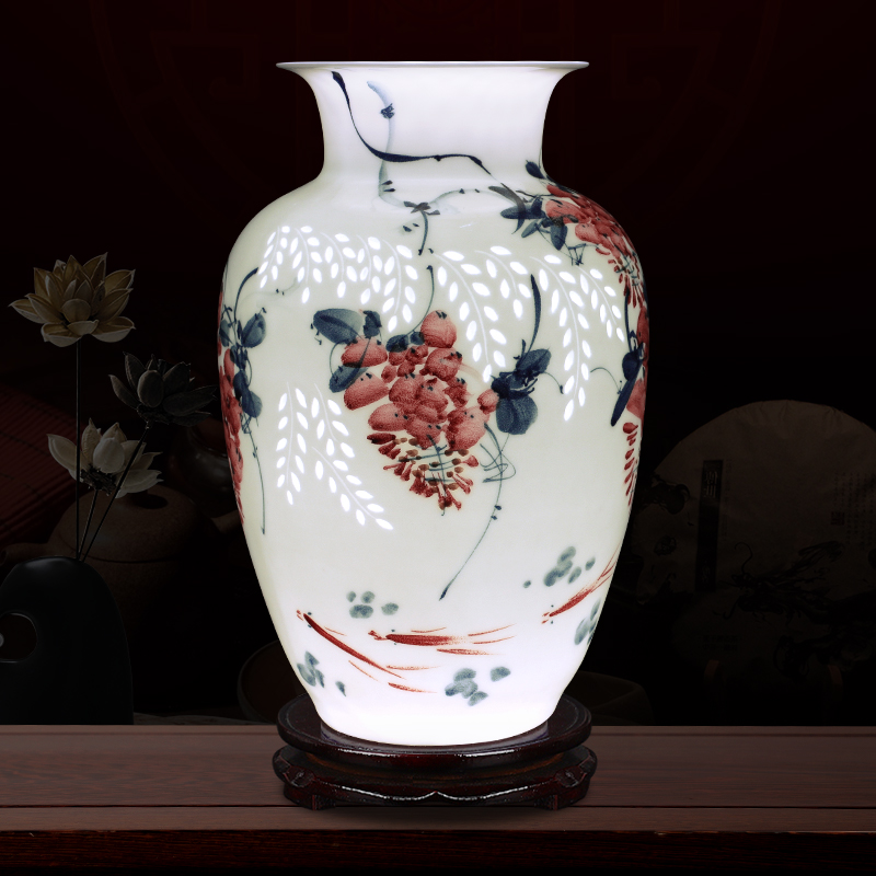 Creative thin foetus and exquisite porcelain jingdezhen ceramics sabingga sukdun dergici jimbi furnishing articles carve vases, flower arranging hand - made ornaments