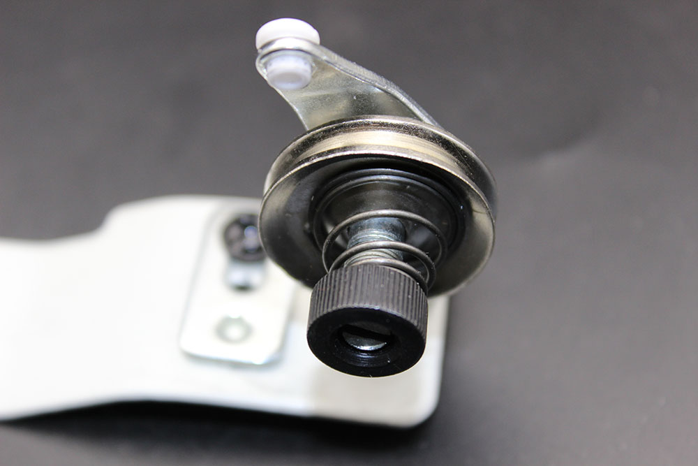 工业普通平缝机绕线器电动缝纫机配件平车倒线器导线器配件打线器